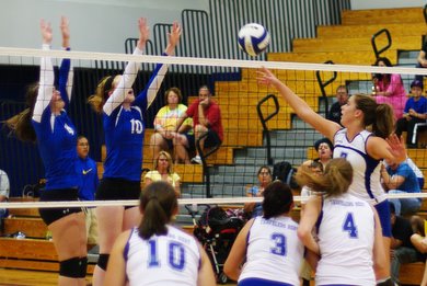 Volleyball vs Eastside Volleyball vs Eastside