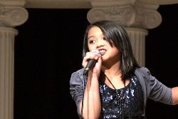 Kedrissa Mendoza singing