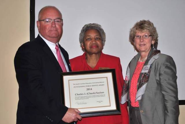 Chuck Saylors Receives Outstanding Service Award