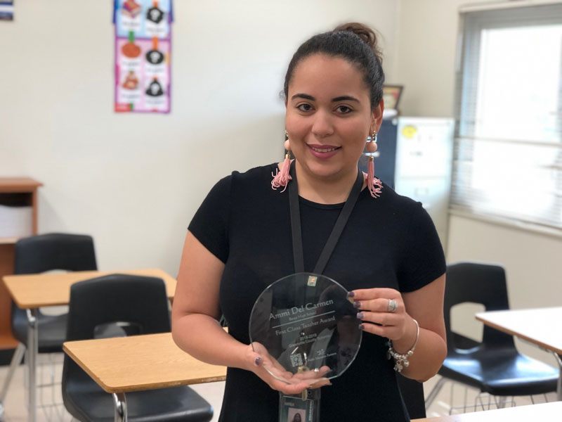 Ammi Del Carmen receives first year award