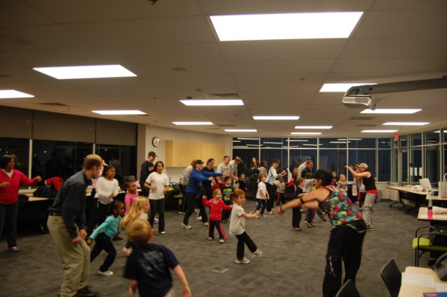 familyfitnessfunnight37.jpg