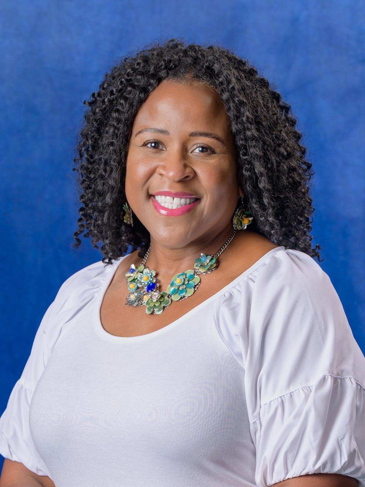 Portrait Photo of Anjail Salahudin-Bolden