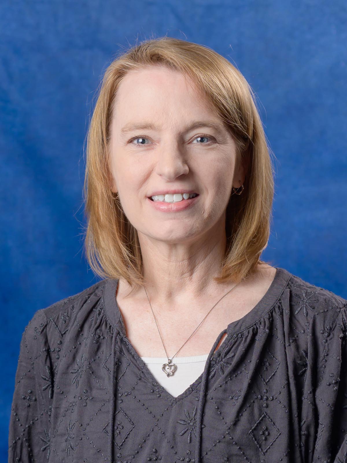Portrait Photo of Kim Lindsey